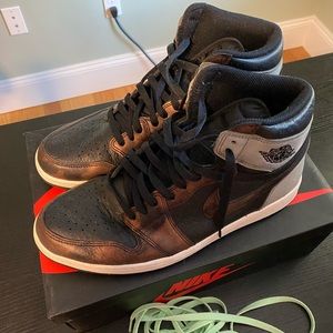 Nike Jordan 1 Retro High Patina in size 13